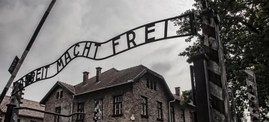 Martedì 21 gennaio ore 21 al Centro Civico: incontro pubblico su Auschwitz